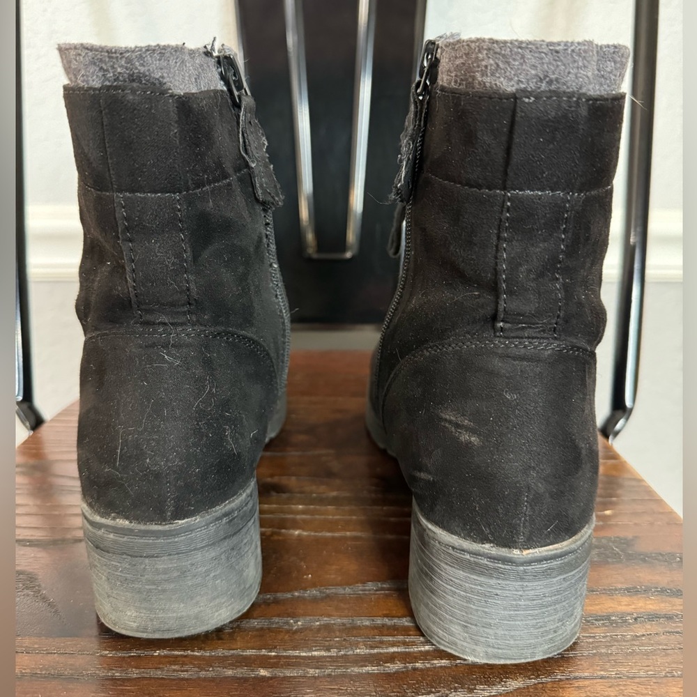 Mossimo (Target) Women’s Faux Suedo Black Boots Size 9. - Picture 6 of 8